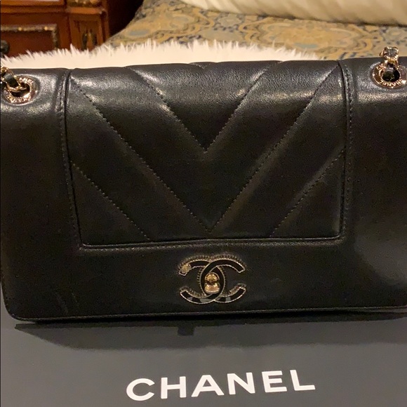 SOLD - Picture 4 of 8